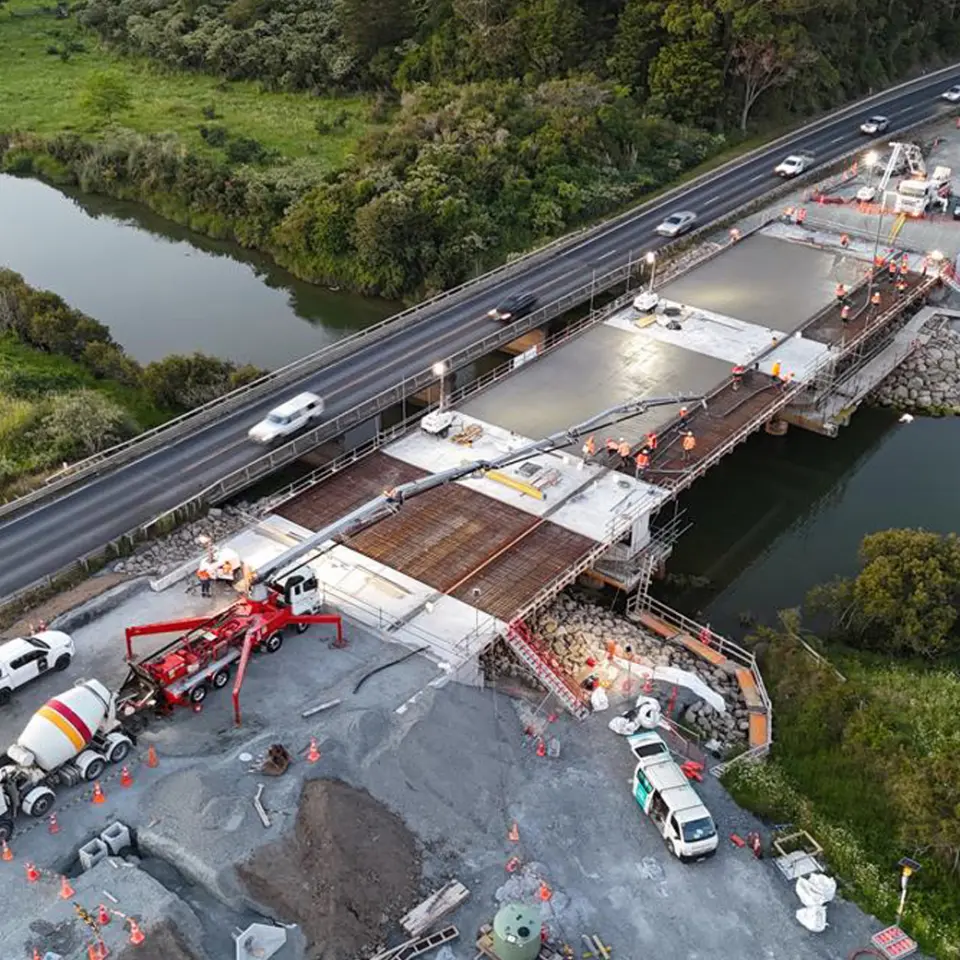 Stellar Projects   Loop Rd South Construction
